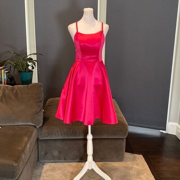 Women’s Short Pink Prom Party Homecoming Dress Criss Cross Back Ties Size 0 NWOT - Picture 1 of 12